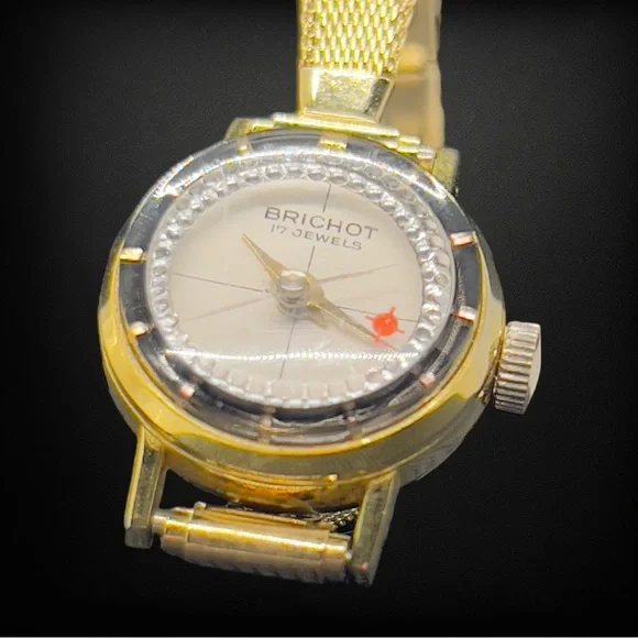 Vintage Brichot 17 Jewel Swiss Manuel Wind Watch & Gold Mesh Band